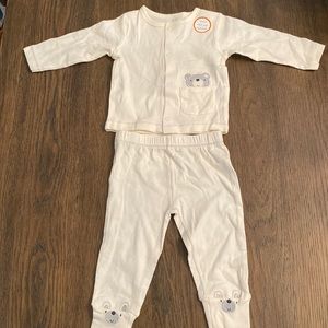 NWOT Wonder Nation 6-9M top and bottom with bear details